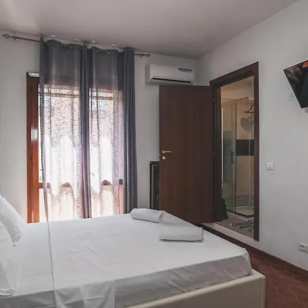 Venice Гостевой дом 2*