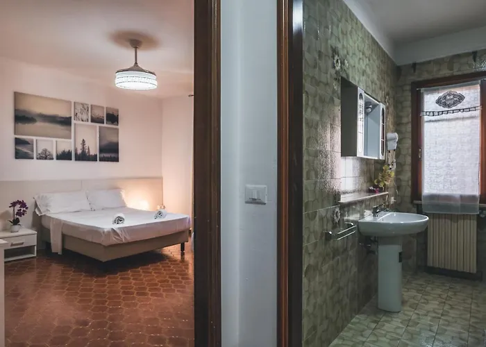 Venice בית הארחה