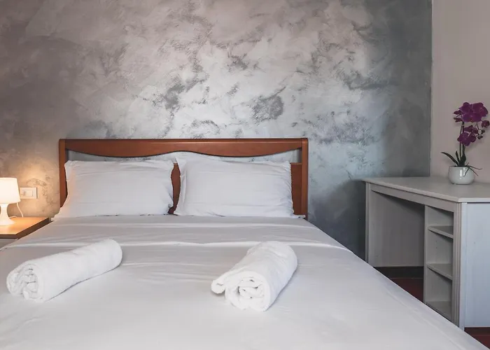 Venice 2* מסטרה