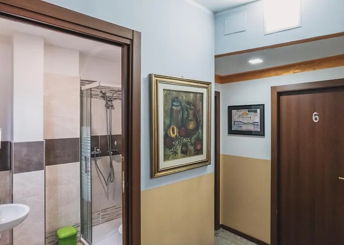 Venice בית הארחה 2*